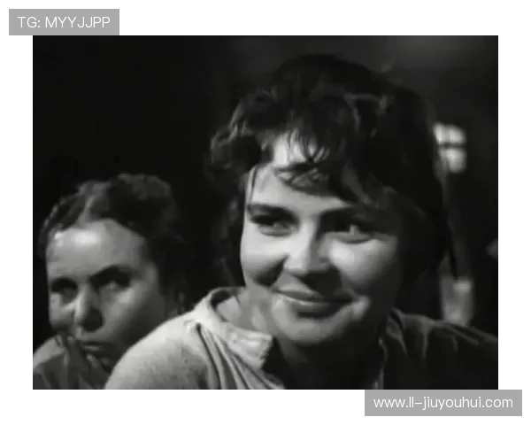 《她穿婚纱去看球赛，爱情与足球在赛场上交织的奇妙故事》