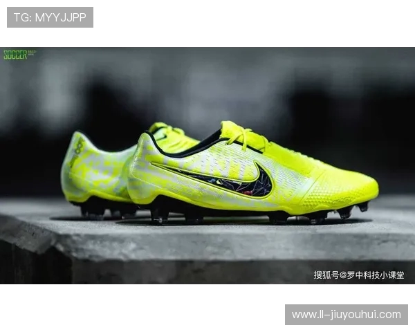 克罗斯足球鞋哪款最适合专业球员及普通爱好者使用的综合评测